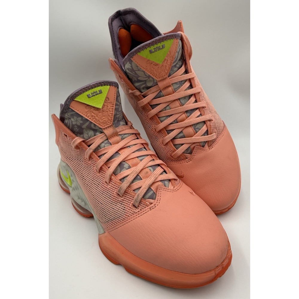 NIKE Lebron‎ XIX Low Men's Size 12.5 Peach / Orange / Lavender / Neon DQ8344-600